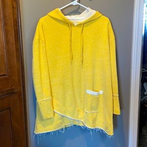 Evys Tree Janelle Yellow Hooded Tunic Medium
